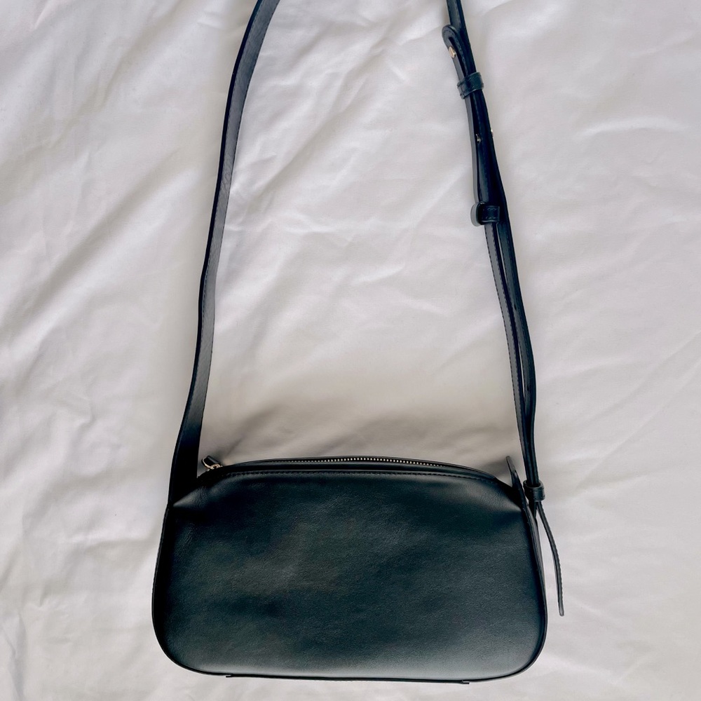 Tuna Shoulderbag Leather Black